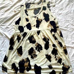 women’s tank/blouse, never worn